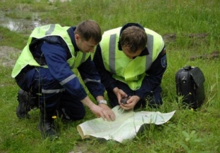 Спасатели Югры трижды за сутки выезжали на поиски заблудившихся грибников