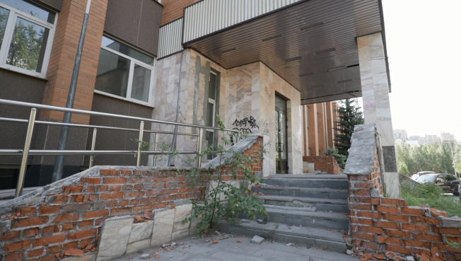 Ремонт бывшего здания администрации на Маяковского, 15 откладывается на неопределенный срок