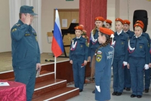 В Октябрьском 16 ребят стали кадетами МЧС России