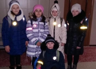 В Югре проверили наличие световозвращателей на одежде школьников