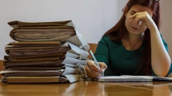 В Югре ведется активная работа по снижению бюрократической нагрузки на учителей