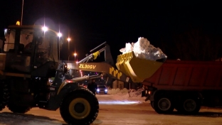 В Сургуте подрядчиков лишают денег за плохую уборку снега