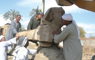 В Египте археологи обнаружили древнего сфинкса