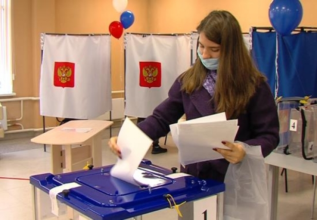 С утра в Сургуте проголосовали менее двух тысяч человек