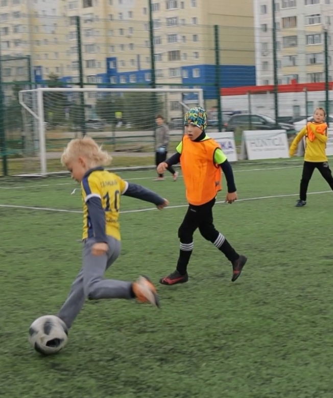 Юные сургутяне сыграют в большой футбол со «Спартаком»