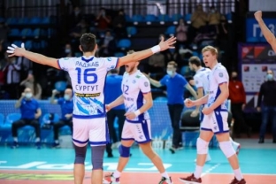Обыграли один из самых титулованных клубов страны. Сургутский «Газпром-Югра» в волейбольной Суперлиге сильнее «Белогорья»