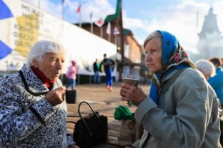Российские пенсионерки будут жить за счет умерших мужчин