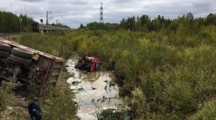 Количество пострадавших в крушении поезда возросло до 15 человек