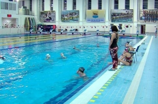 Жители Сургута предлагают свои пути устранения недоделок в 50-метровом бассейне