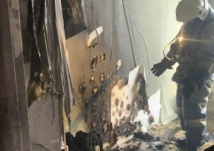 В Нижневартовске из-за включенной в сеть зарядки загорелась квартира