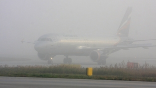 Нелетная погода. Аэропорты Сургута и Нижневартовска утром 30 августа не принимали самолеты