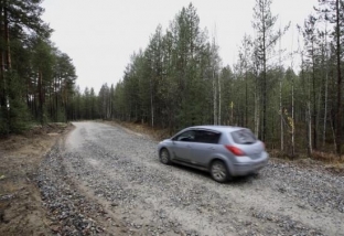 Власти Локосово через суд добились ремонта единственной дороги в поселении