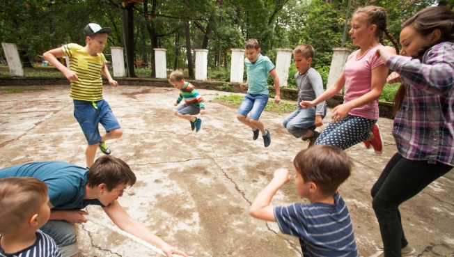 800 тысяч детей из УрФО отправятся на летний отдых