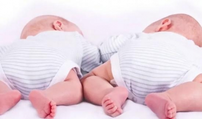 В октябре в Сургуте родились десять пар близнецов