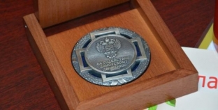Сургутянка получила медаль «За содействие донорскому движению»