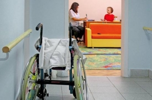 Для детей-инвалидов в социальных учреждениях Югры начнут работать дежурные группы