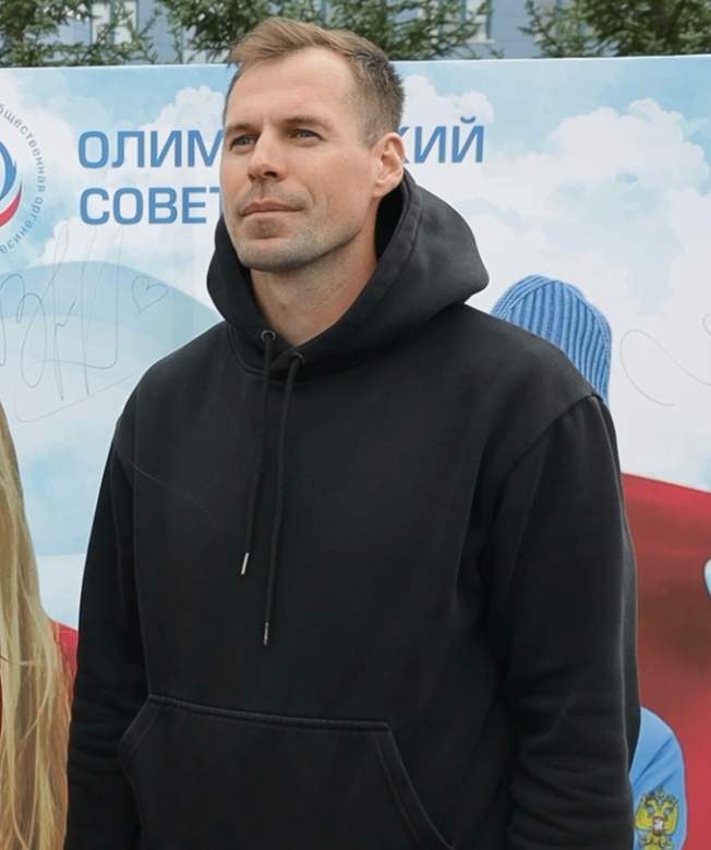 Югорский олимпийский чемпион Сергей Устюгов рассказал, как чуть не ушел из спорта