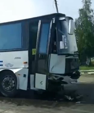 Житель Омской области погиб в ДТП с рейсовым автобусом в Югре