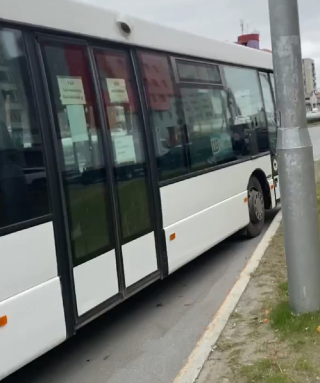 В Сургуте кондуктора и водителя автобуса, в котором оказался заперт подросток, лишили премий