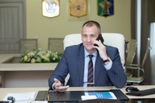 Глава Сургутского района поздравил Андрея Филатова с победой на выборах мэра Сургута
