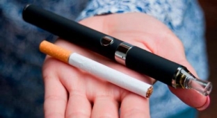 В России приравняют электронные сигареты к обычным