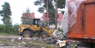 В Сургуте в поселке Юность борются со стихийными свалками