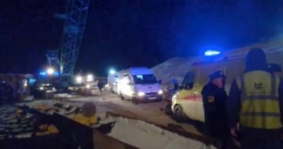В Нефтеюганском районе при обрушении моста погибли два человека // ВИДЕО