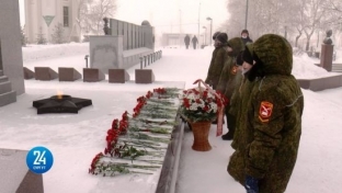 Мороз не страшен. В Сургуте в День защитников Отечества почтили память героев