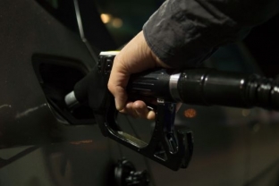 Цены на бензин достигли исторического максимума