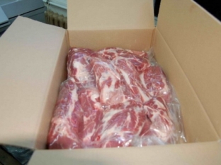 В Югру пытались незаконно ввезти почти 20 тонн опасной говядины