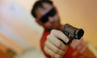 Пьяный подросток с подельником и игрушечным пистолетом пытался ограбить магазин в Пыть-Яхе