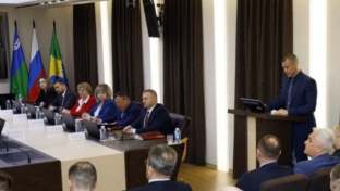 Глава Сургутского района представил депутатам отчет за прошлый год
