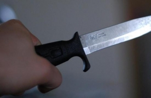 В Югре старшеклассник несколько раз ударил ножом подростка