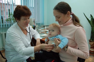 Российские врачи будут направлять в школы результаты медосмотров детей