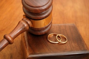 В Радужном иностранец женился на местной жительнице ради гражданства