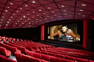 Кинотеатры в России начнут открываться с 15 июля