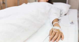 В больнице Югры женщина умерла от остановки сердца