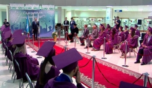 Каждый пятый студент Сургутского госуниверситета получил красный диплом