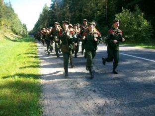Воспитанники военно-патриотического клуба «Югорская застава» из Березово совершили марш-бросок