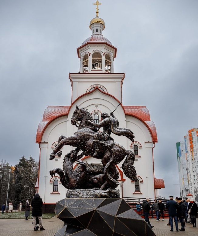 Соучредители ГК «Сибпромстрой» удостоены патриарших знаков храмостроителей