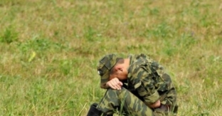 Из воинской части под Санкт-Петербургом сбежал военнослужащий. Он едет в Югру