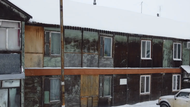 Расселение аварийной двухэтажки в Пойковском начнется раньше на шесть лет
