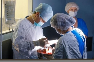 В ОКБ Ханты-Мансийска провели 30-ую операцию по трансплантации почки