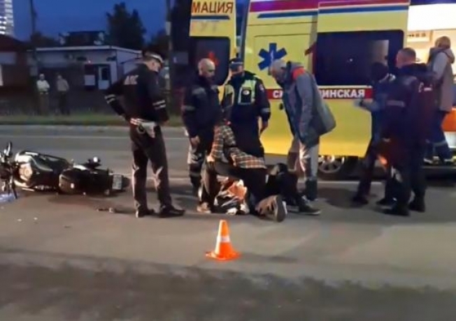 В Сургуте в ДТП пострадала девушка-байкер